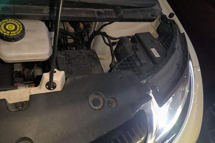 Used BYD Dolphin 2023 420 km Fashion Edition Engine Bay Left