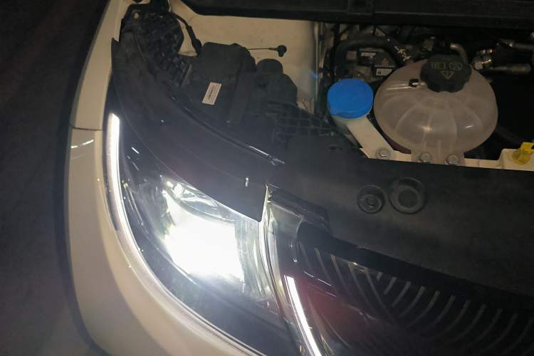 Used BYD Dolphin 2023 420 km Fashion Edition Engine Bay Right