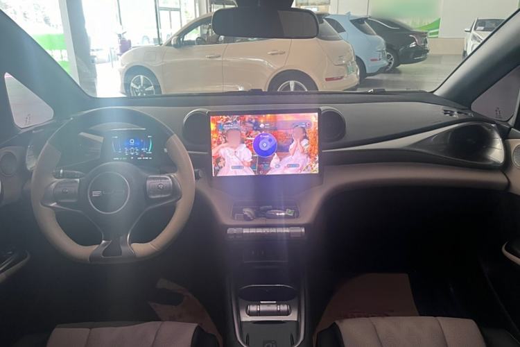 Used BYD Dolphin 2023 420 km Fashion Edition Interior 1