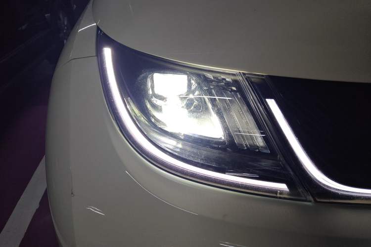 Used BYD Dolphin 2023 420 km Fashion Edition Right Front Headlight