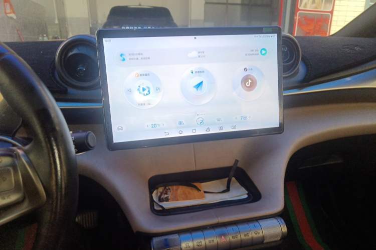 Used BYD Dolphin 2023 420 km Free Version Audio And AC Panel
