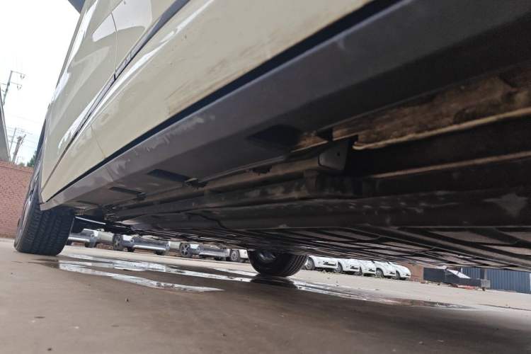 Used BYD Dolphin 2023 420 km Fashion Edition Chassis Rear Left