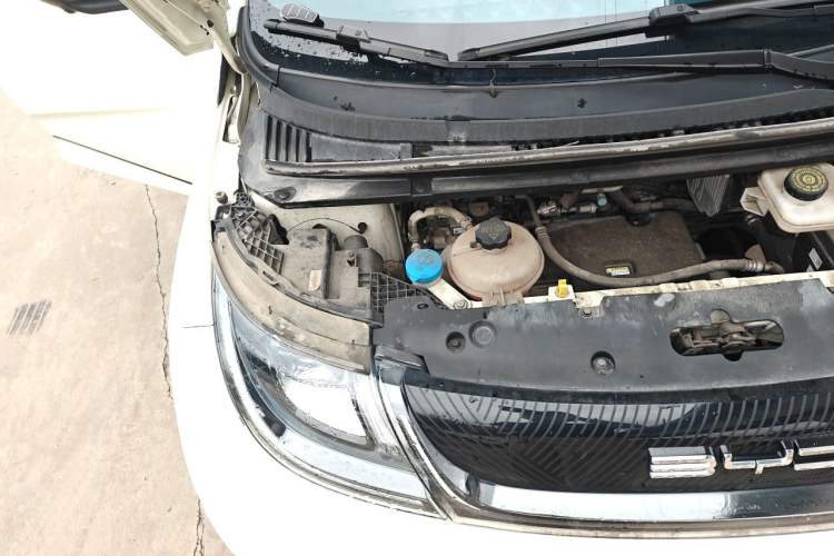 Used BYD Dolphin 2023 420 km Fashion Edition Engine Bay Right