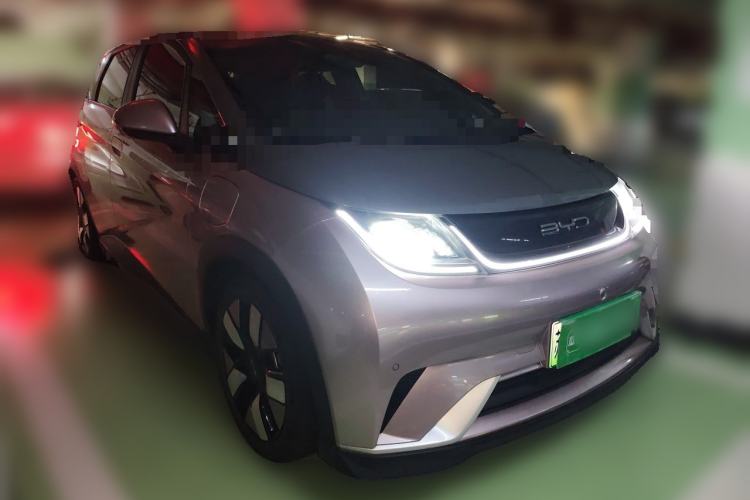 Used BYD Dolphin 2023 401km Knight Edition Front Right 45 Deg