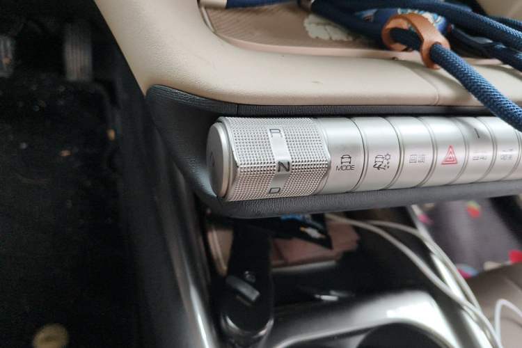 Used BYD Dolphin 2023 420 km Fashion Edition Gear Lever
