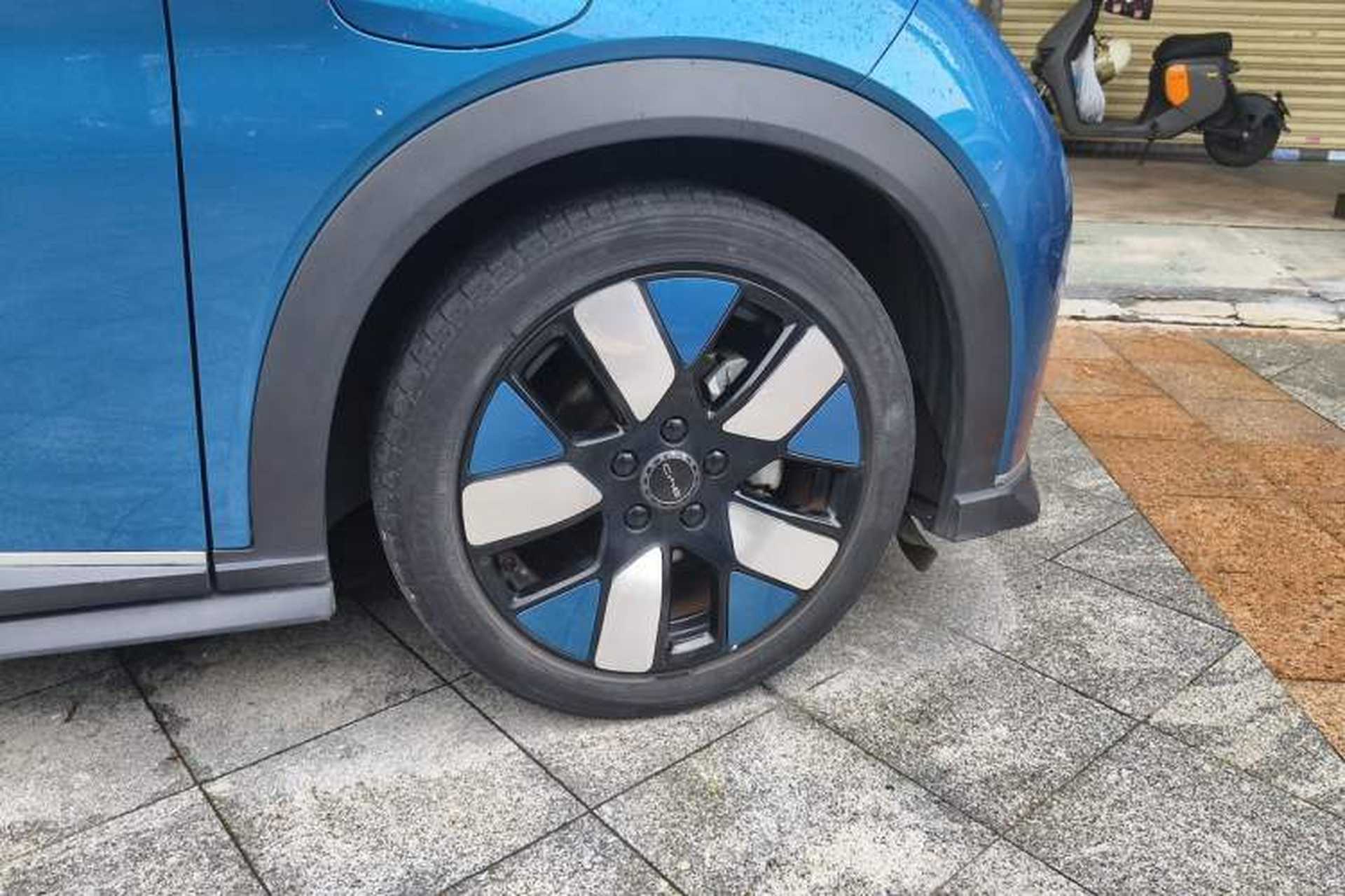 Used BYD Dolphin 2023 401km Knight Edition Right Front Wheel Hub