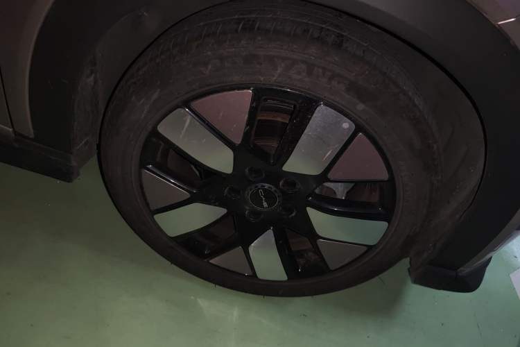 Used BYD Dolphin 2023 401km Knight Edition Right Front Wheel Hub