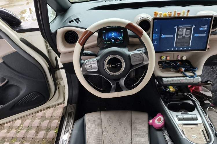 Used BYD Dolphin 2023 420 km Fashion Edition Steering Wheel
