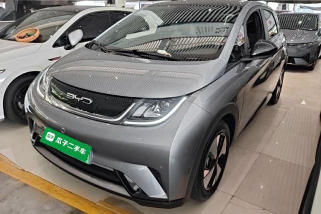 Used BYD Dolphin 2023 420 km Fashion Edition