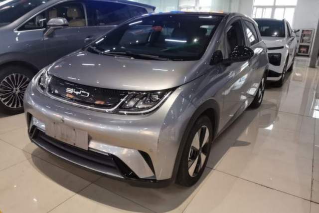 Used BYD Dolphin 2023 420 km Fashion Edition