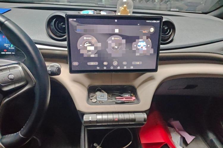 Used BYD Dolphin 2023 420 km Fashion Edition Audio And AC Panel