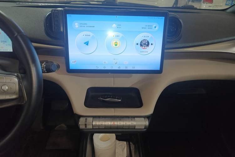 Used BYD Dolphin 2023 420 km Fashion Edition Audio And AC Panel