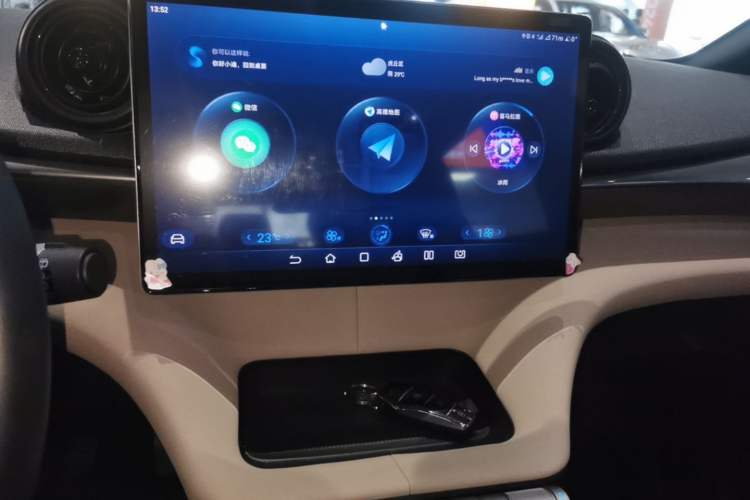Used BYD Dolphin 2023 420 km Fashion Edition Audio And AC Panel