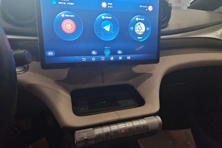 Used BYD Dolphin 2023 420 km Fashion Edition Audio And AC Panel