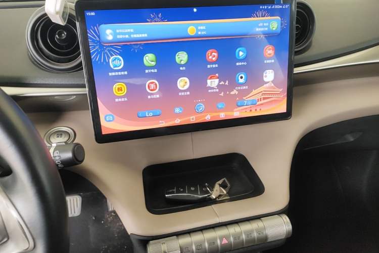 Used BYD Dolphin 2023 420 km Fashion Edition Audio And AC Panel