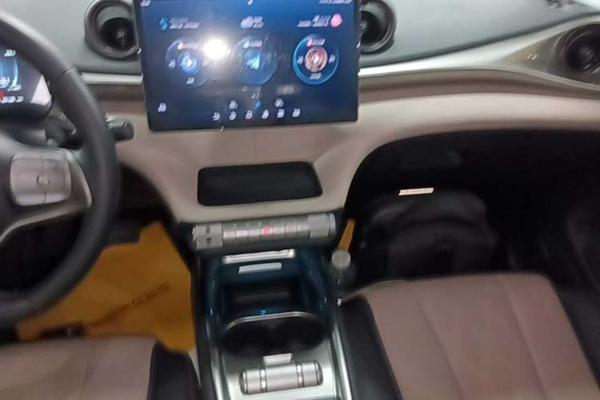 Used BYD Dolphin 2023 420 km Fashion Edition Audio And AC Panel