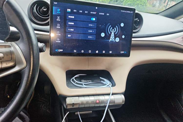 Used BYD Dolphin 2023 420 km Fashion Edition Audio And AC Panel