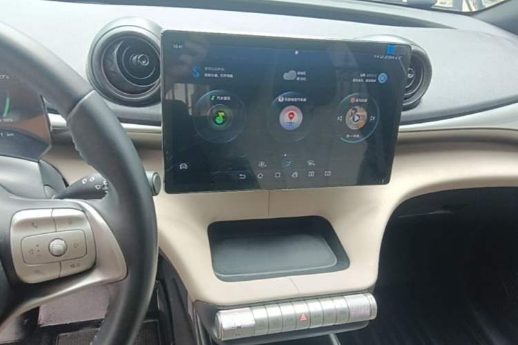 Used BYD Dolphin 2023 420 km Free Version Audio And AC Panel