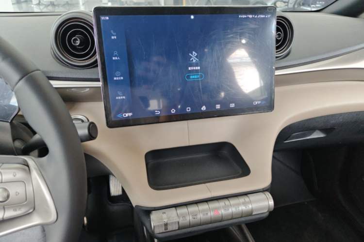 Used BYD Dolphin 2023 420 km Fashion Edition Audio And AC Panel
