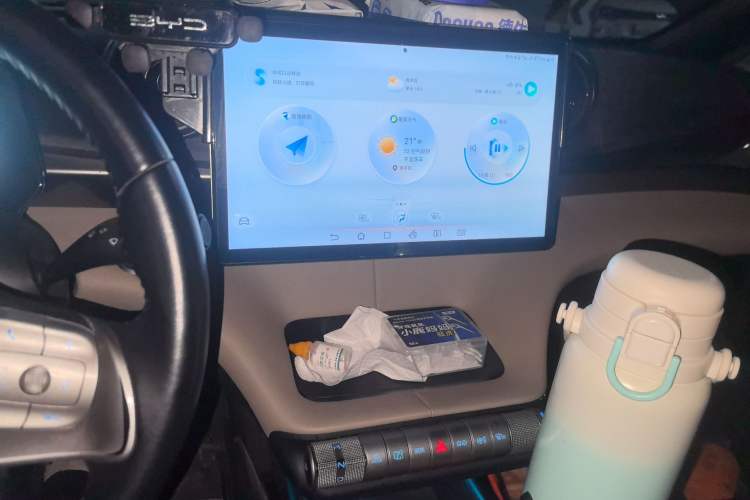 Used BYD Dolphin 2023 420 km Fashion Edition Audio And AC Panel
