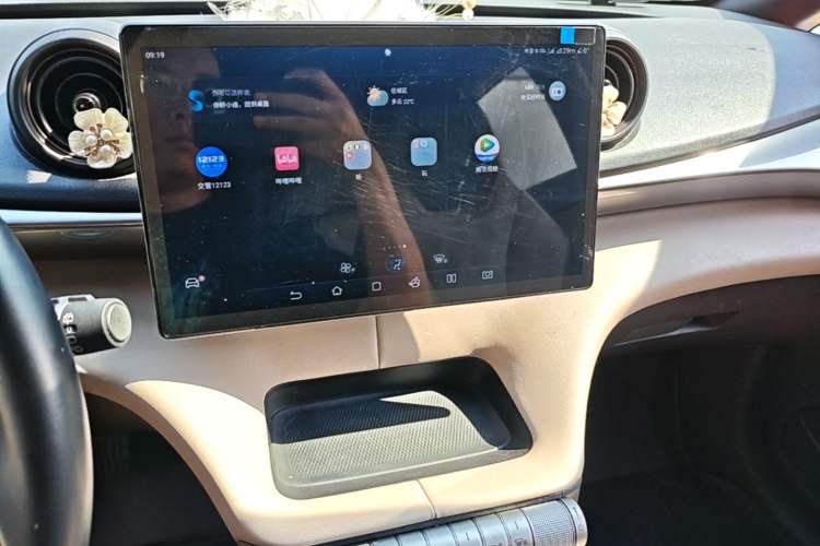 Used BYD Dolphin 2023 420 km Fashion Edition Audio And AC Panel