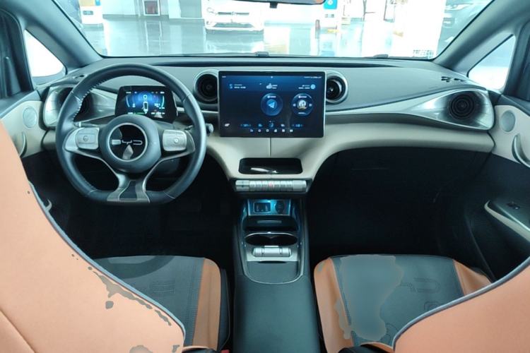 Used BYD Dolphin 2023 420 km Free Version Center Console