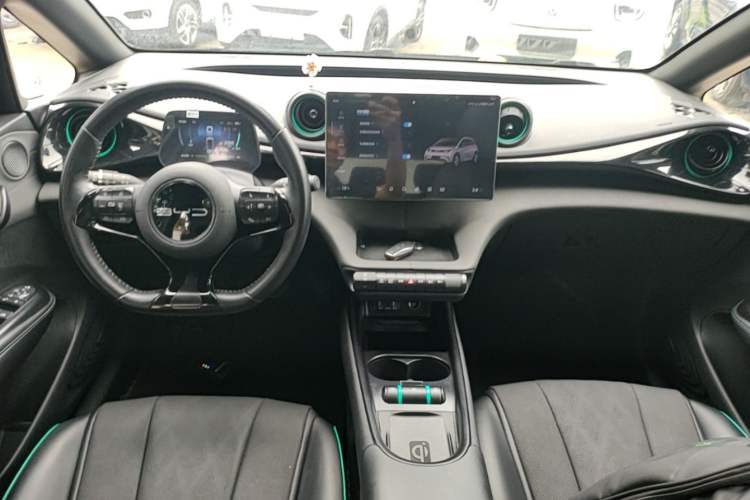 Used BYD Dolphin 2023 401km Knight Edition Center Console