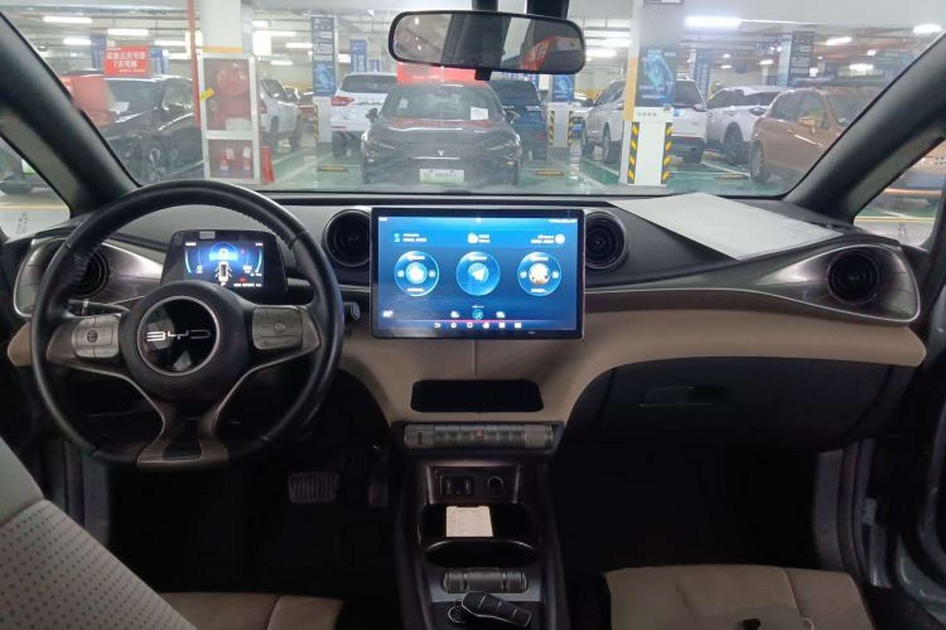 Used BYD Dolphin 2023 420 km Free Version Center Console