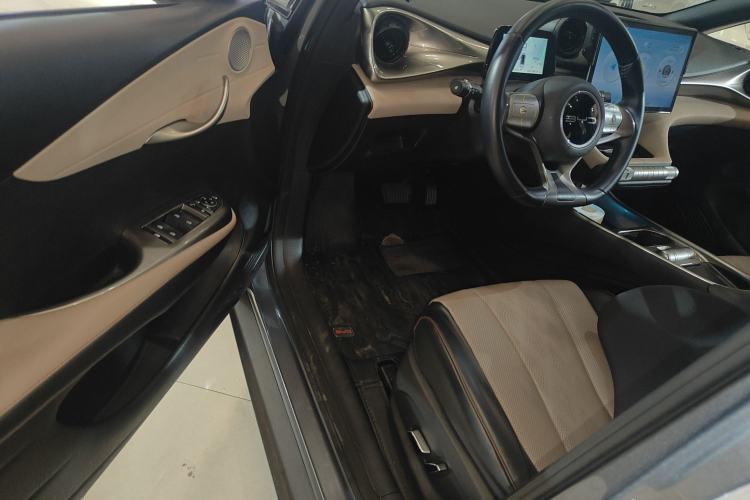 Used BYD Dolphin 2023 420 km Fashion Edition Driver Seat