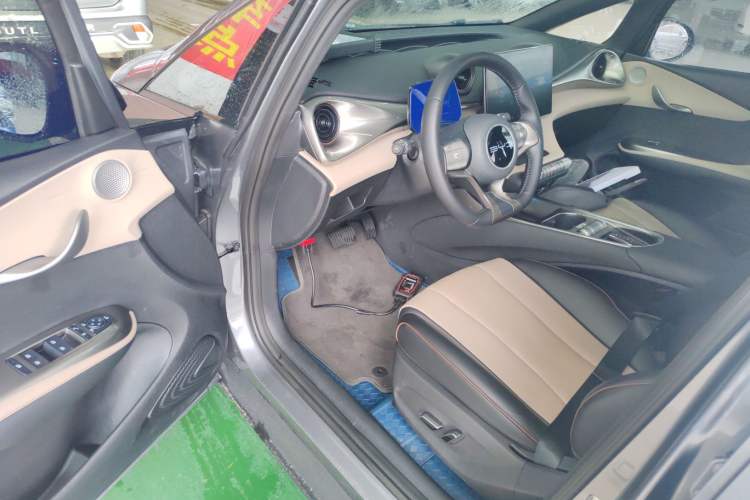 Used BYD Dolphin 2023 420 km Fashion Edition Driver Seat