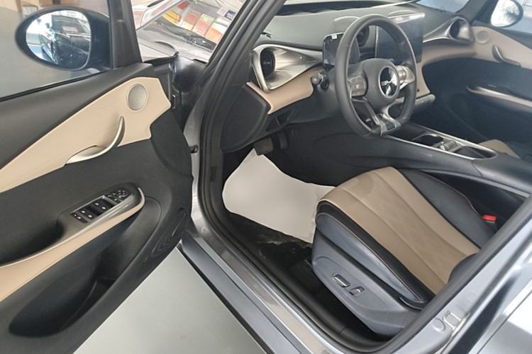 Used BYD Dolphin 2023 420 km Free Version Driver Seat