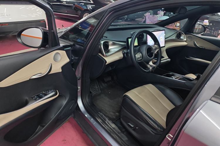 Used BYD Dolphin 2023 420 km Fashion Edition Driver Seat
