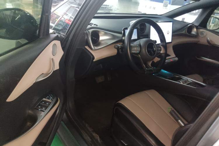 Used BYD Dolphin 2023 420 km Free Version Driver Seat