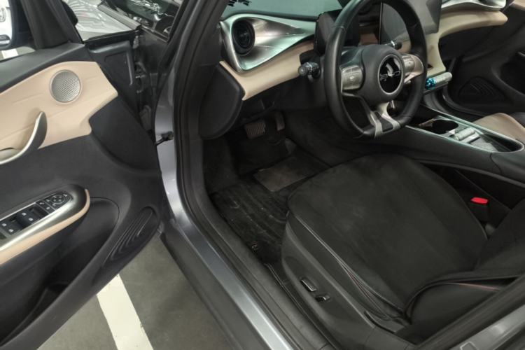 Used BYD Dolphin 2023 420 km Fashion Edition Driver Seat