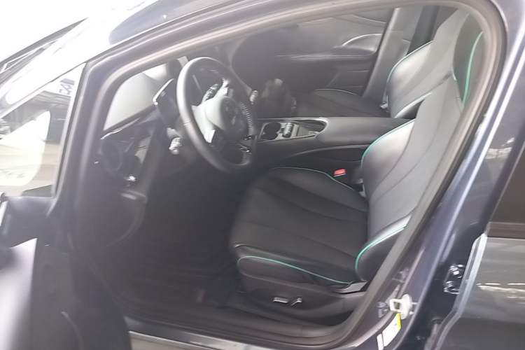 Used BYD Dolphin 2023 401km Knight Edition Driver Seat