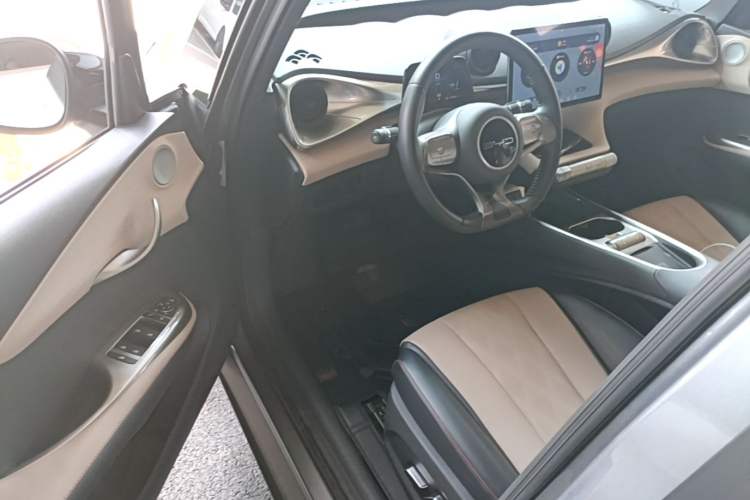 Used BYD Dolphin 2023 420 km Fashion Edition Driver Seat