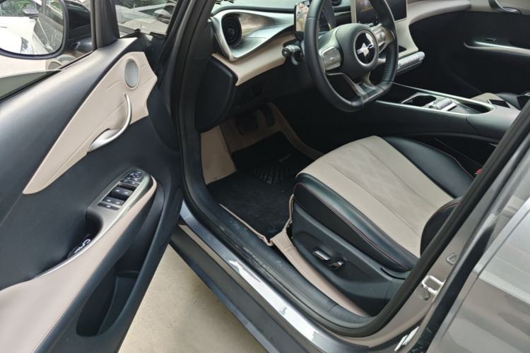 Used BYD Dolphin 2023 420 km Fashion Edition Driver Seat