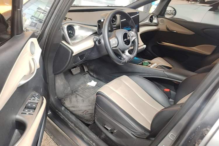Used BYD Dolphin 2023 420 km Fashion Edition Driver Seat