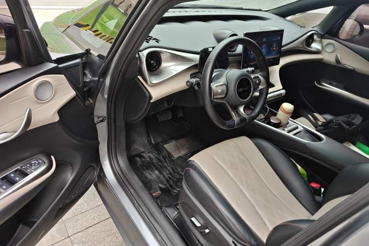 Used BYD Dolphin 2023 420 km Fashion Edition Driver Seat