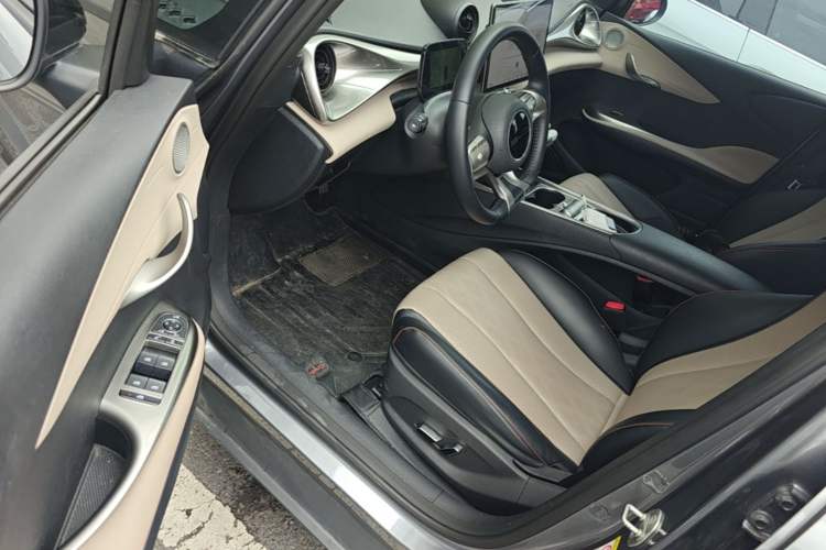 Used BYD Dolphin 2023 420 km Fashion Edition Driver Seat