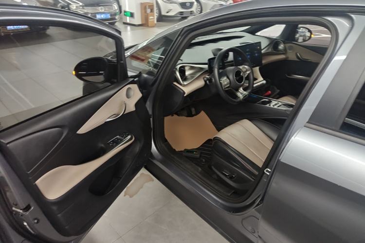 Used BYD Dolphin 2023 420 km Fashion Edition Driver Seat