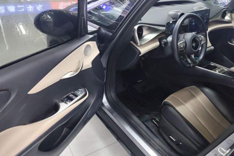 Used BYD Dolphin 2023 420 km Fashion Edition Driver Seat