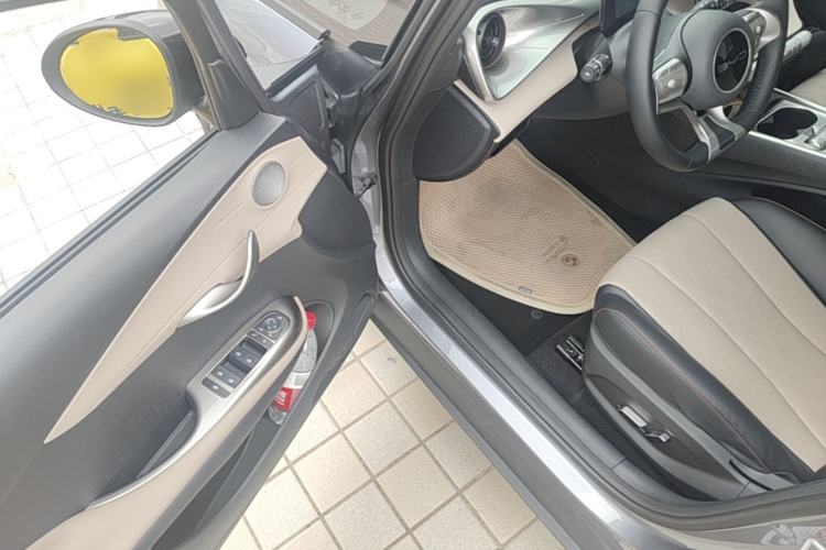 Used BYD Dolphin 2023 420 km Fashion Edition Driver Seat