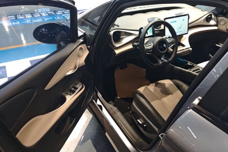 Used BYD Dolphin 2023 420 km Fashion Edition Driver Seat