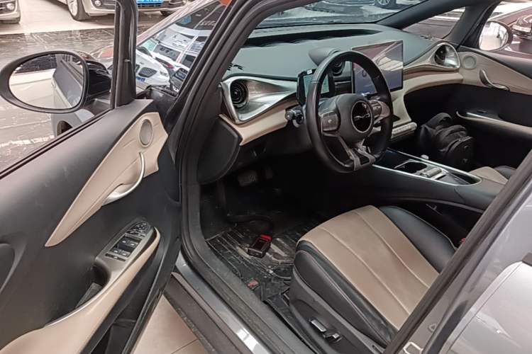 Used BYD Dolphin 2023 420 km Fashion Edition Driver Seat