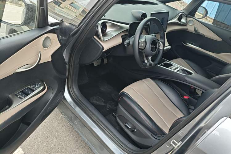 Used BYD Dolphin 2023 420 km Fashion Edition Driver Seat