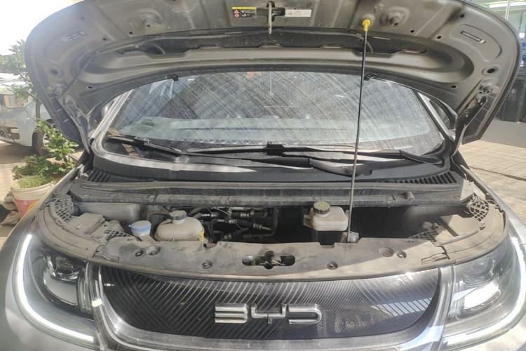 Used BYD Dolphin 2023 420 km Fashion Edition Engine Bay