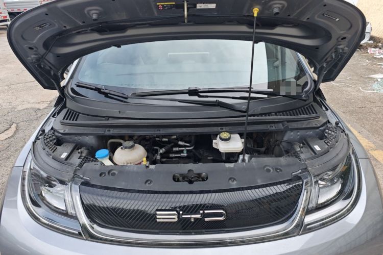 Used BYD Dolphin 2023 420 km Fashion Edition Engine Bay