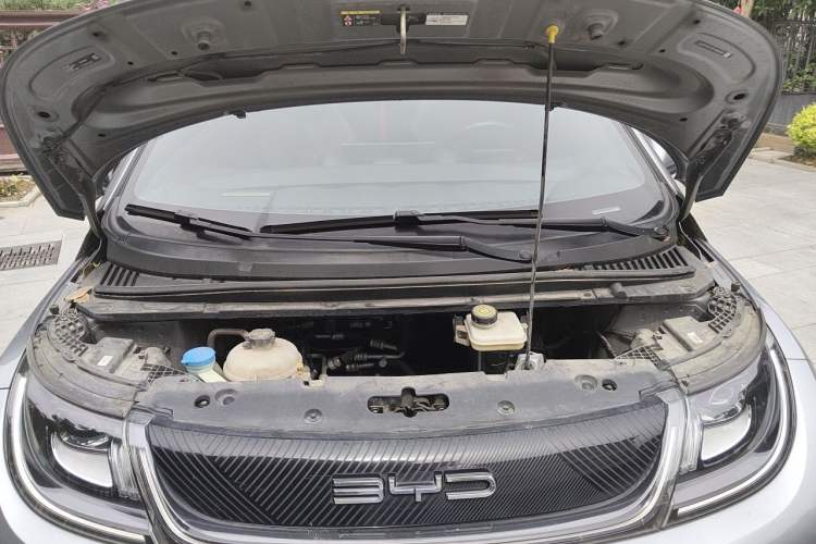 Used BYD Dolphin 2023 420 km Fashion Edition Engine Bay