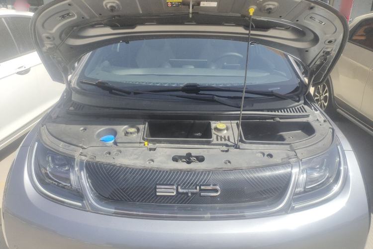 Used BYD Dolphin 2023 420 km Fashion Edition Engine Bay